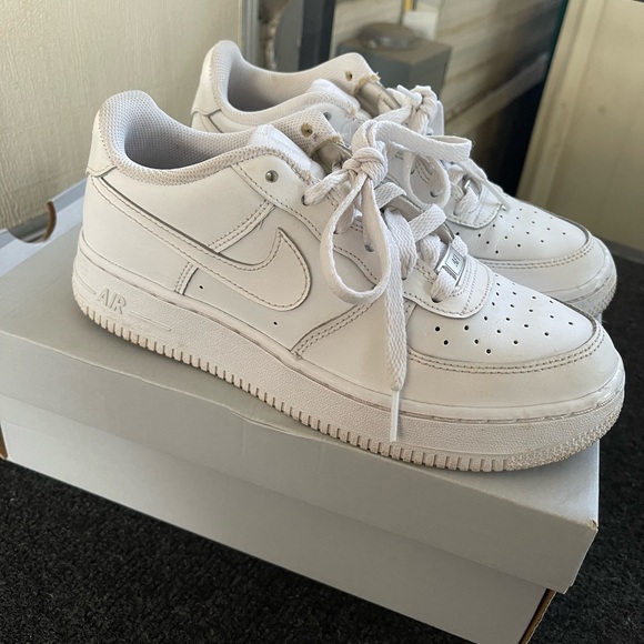Nike Shoes - Nike Air Force 1